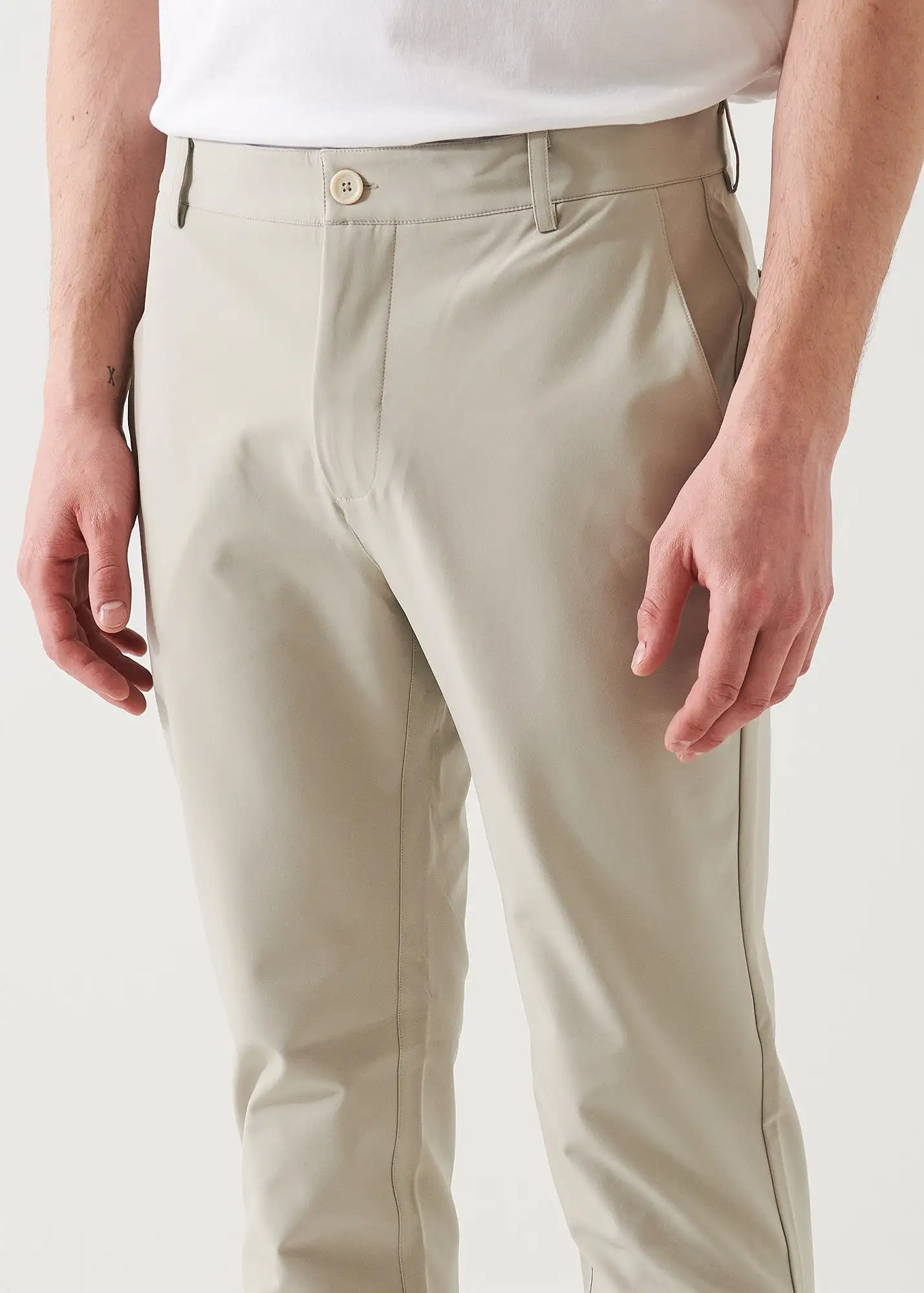 NUCLEO NYLON STRETCH CHINO PANT