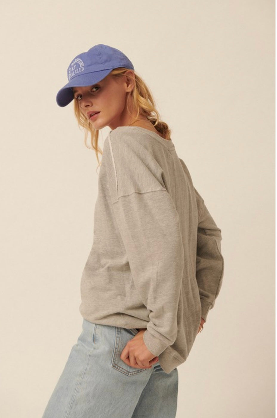 The Linsey Sweatshirt in Heather Grey